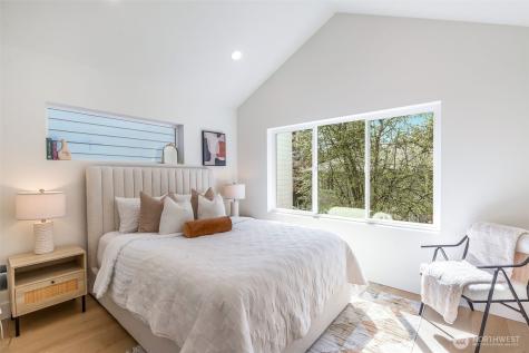 11013 Goodwin Way NE Seattle WA 98125