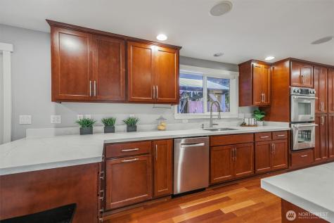 1136 205th Avenue NE Sammamish WA 98074