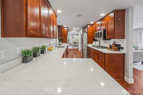 1136 205th Avenue NE Sammamish WA 98074