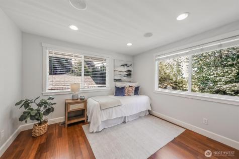 1136 205th Avenue NE Sammamish WA 98074