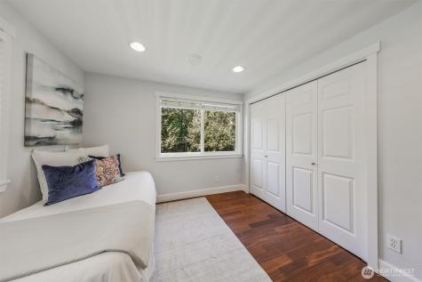 1136 205th Avenue NE Sammamish WA 98074