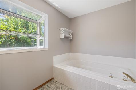 4004 50th Street Ct E Tacoma WA 98443