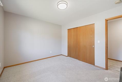 4004 50th Street Ct E Tacoma WA 98443