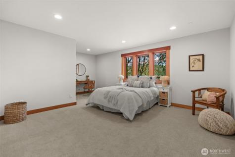 11725 122nd Avenue NW Gig Harbor WA 98329