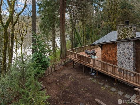 11725 122nd Avenue NW Gig Harbor WA 98329