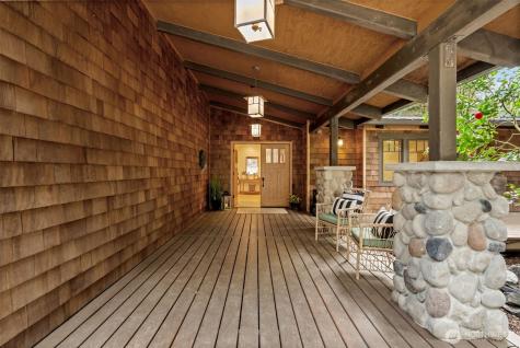 11725 122nd Avenue NW Gig Harbor WA 98329