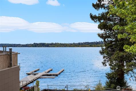 557 5th Avenue W Kirkland WA 98033