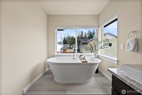 5703 146th Street Court E Puyallup WA 98375