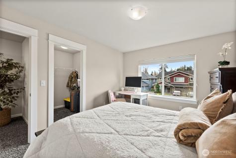 5703 146th Street Court E Puyallup WA 98375