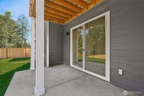2067 NE Norseman Way Poulsbo WA 98370
