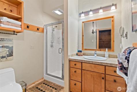 2304 Pine Tree Lane Leavenworth WA 98826