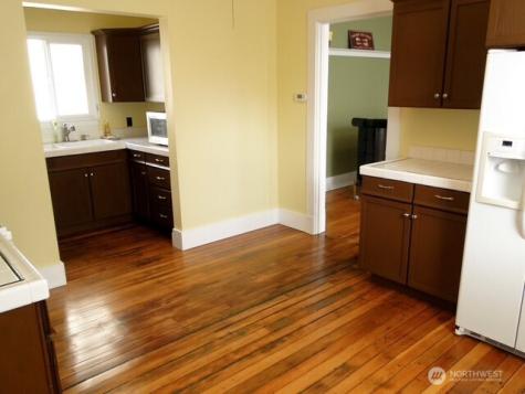1921 44 Avenue SW Seattle WA 98116