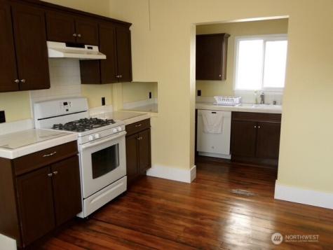 1921 44 Avenue SW Seattle WA 98116