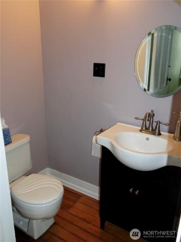 1921 44 Avenue SW Seattle WA 98116
