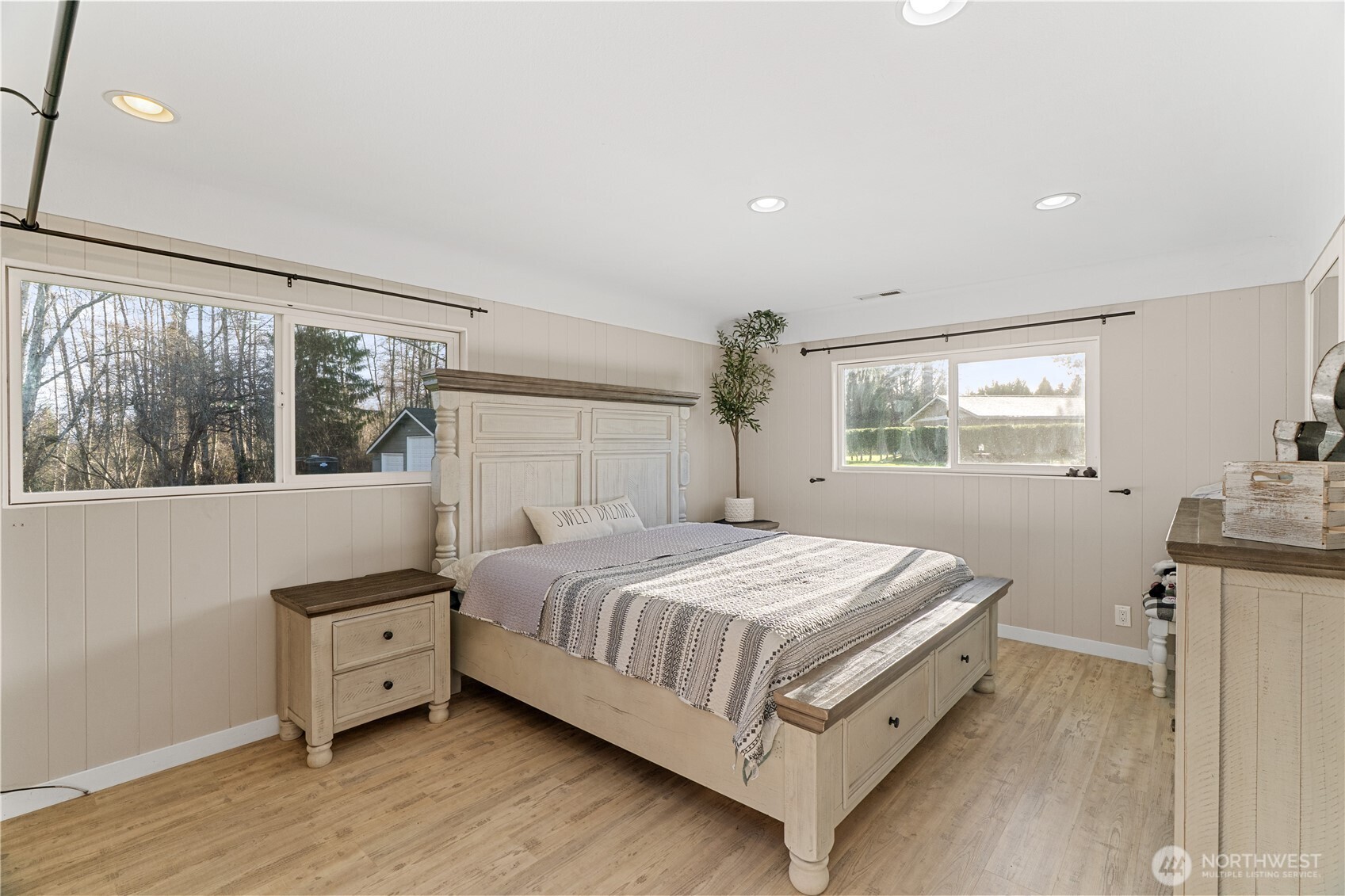 8 Trinity Place Cosmopolis WA 98537