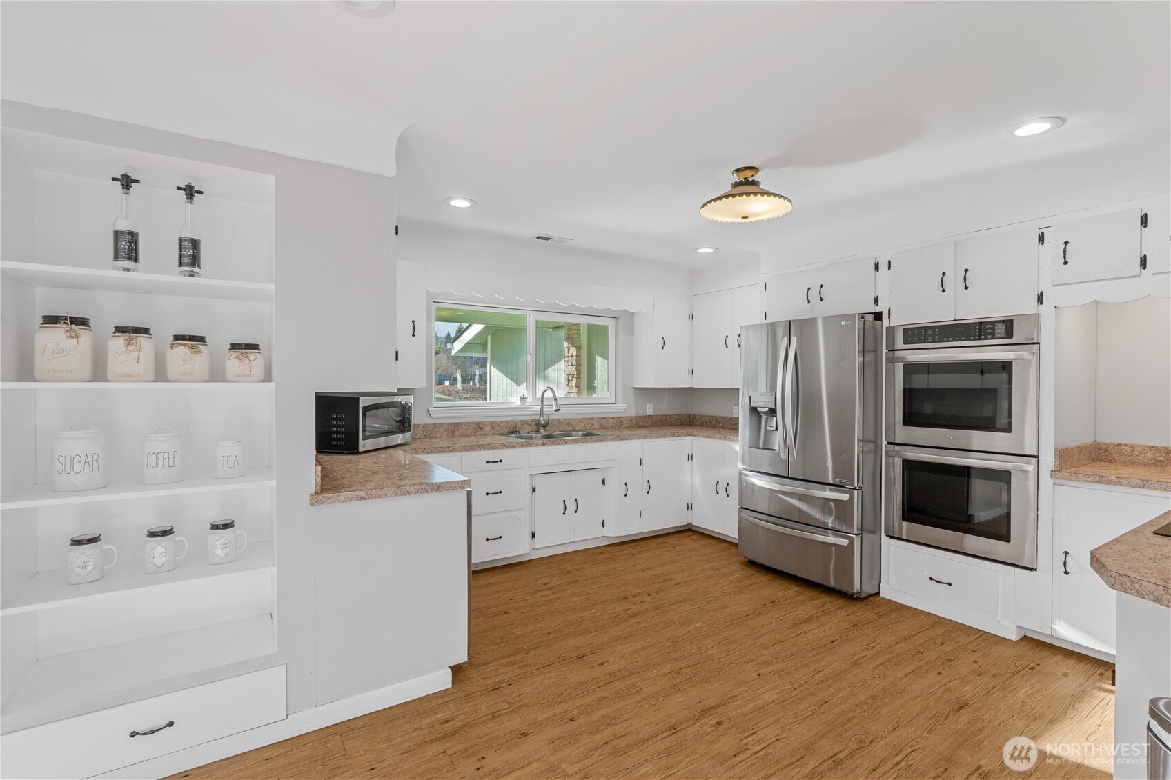 8 Trinity Place Cosmopolis WA 98537
