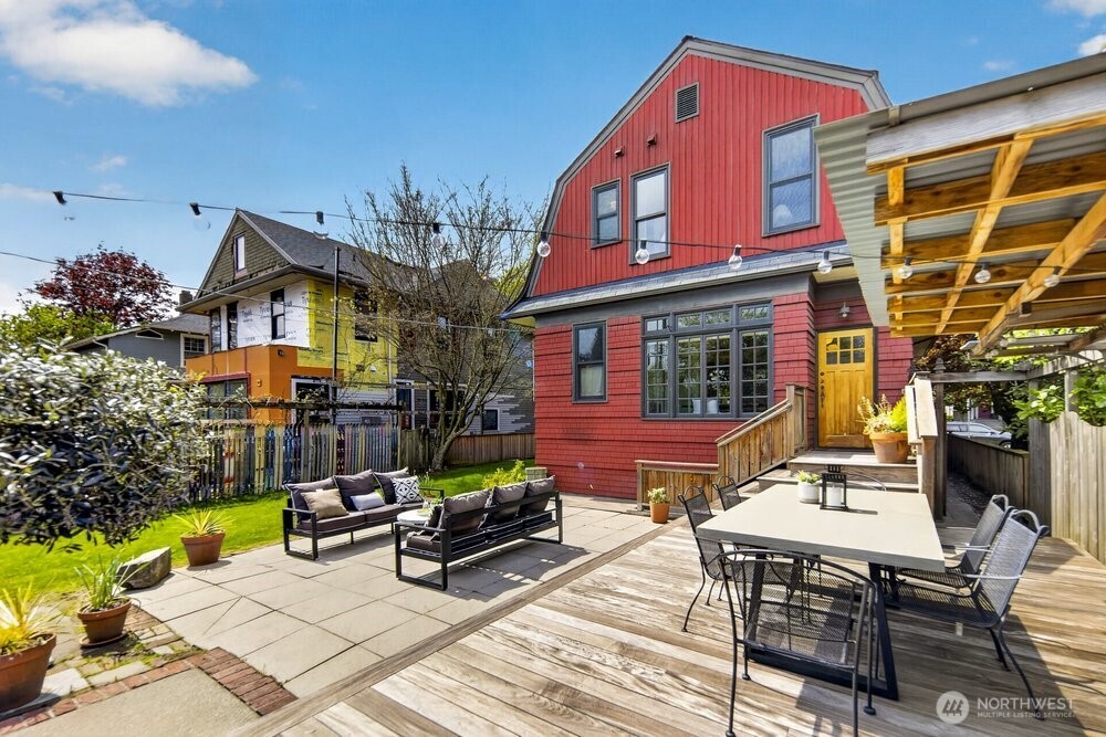 610 16th Avenue E Seattle WA 98112