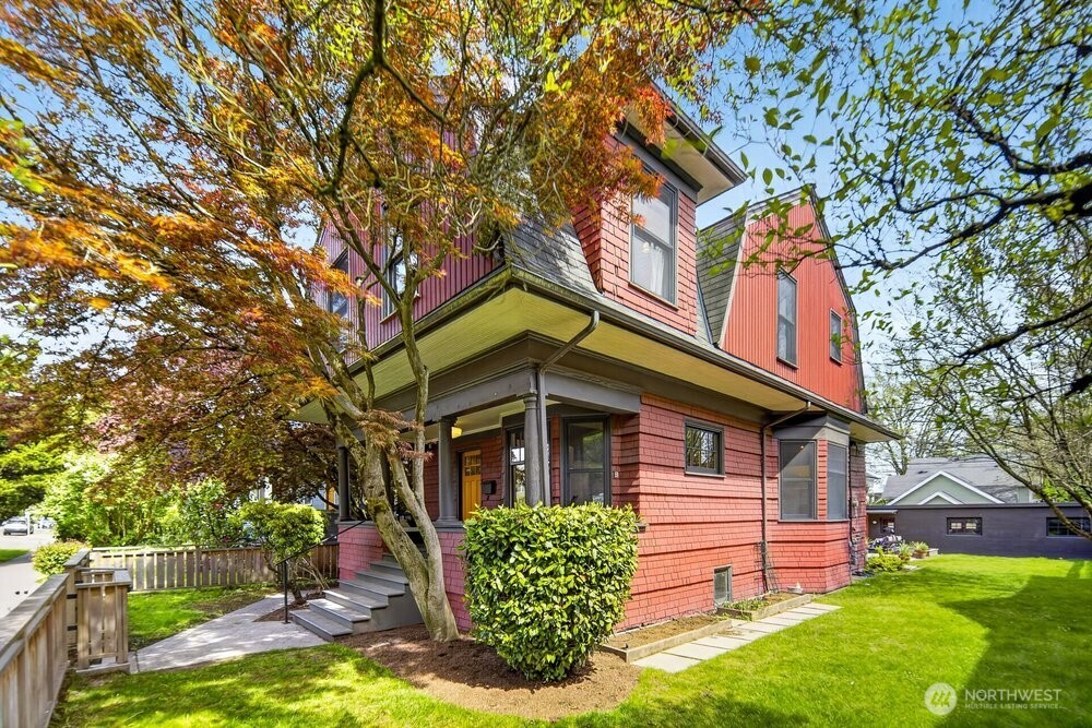 610 16th Avenue E Seattle WA 98112
