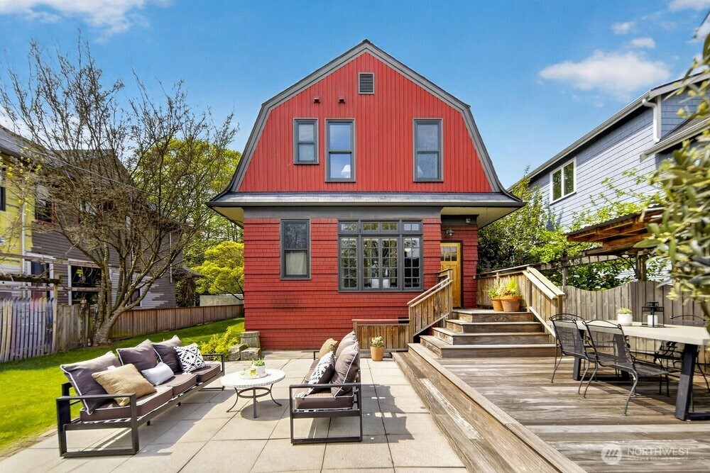 610 16th Avenue E Seattle WA 98112