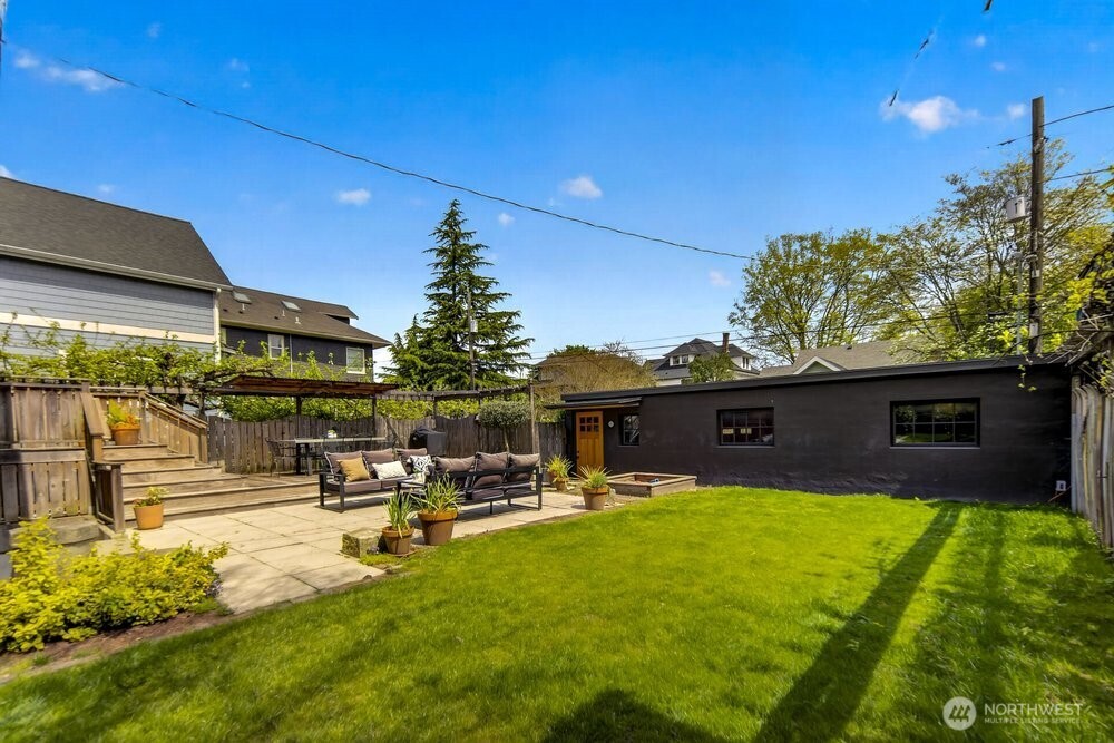 610 16th Avenue E Seattle WA 98112