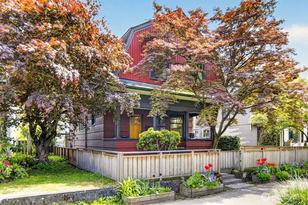 610 16th Avenue E Seattle WA 98112