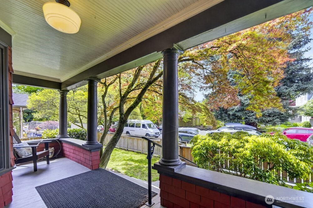 610 16th Avenue E Seattle WA 98112
