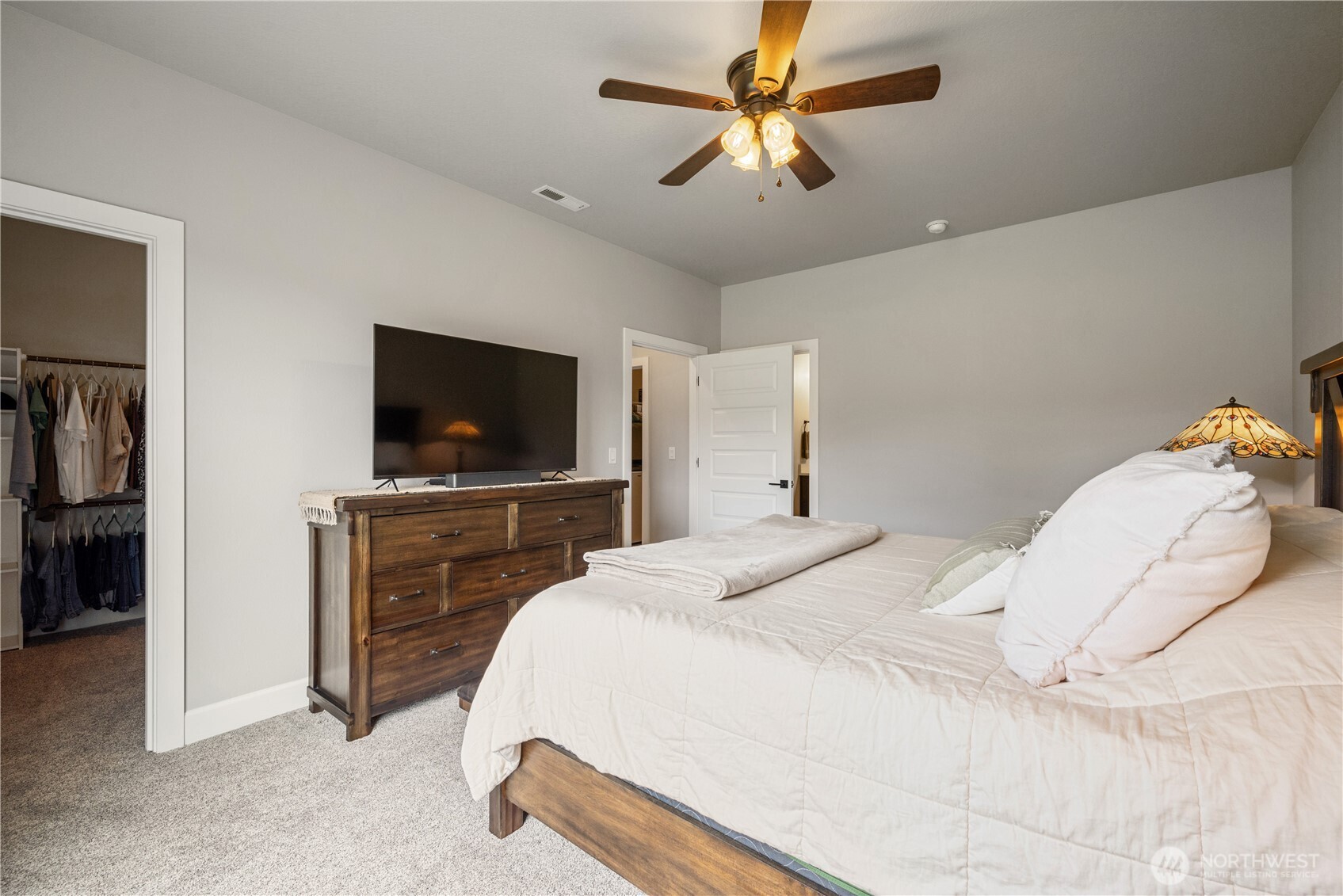 2557 48th Avenue Longview WA 98632