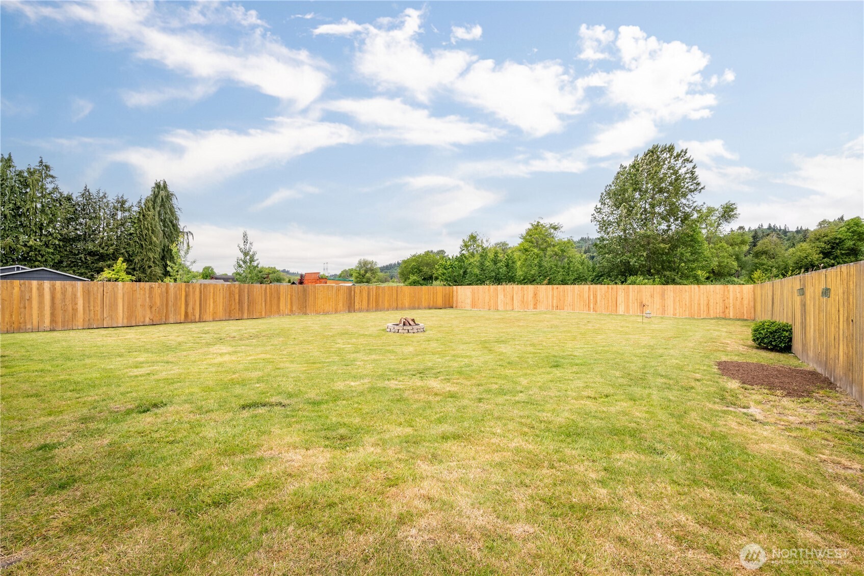 2557 48th Avenue Longview WA 98632