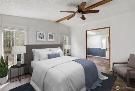 6044 SW Old Clifton Road Port Orchard WA 98367