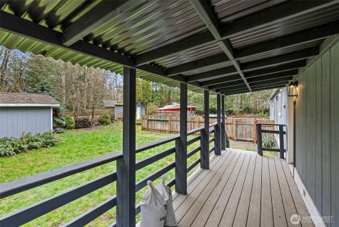 6044 SW Old Clifton Road Port Orchard WA 98367