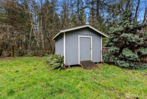 6044 SW Old Clifton Road Port Orchard WA 98367