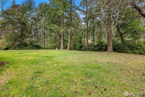6044 SW Old Clifton Road Port Orchard WA 98367