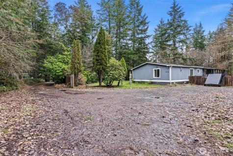 6044 SW Old Clifton Road Port Orchard WA 98367