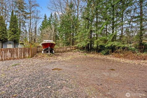 6044 SW Old Clifton Road Port Orchard WA 98367