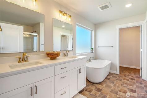 494 N Ruddy Street Moses Lake WA 98837