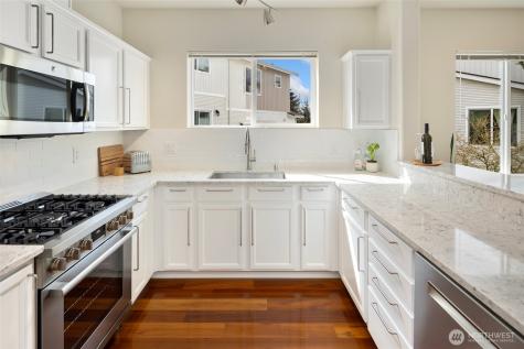 14915 38th Drive SE Bothell WA 98012