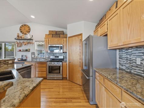 7703 278th Place NW Stanwood WA 98292