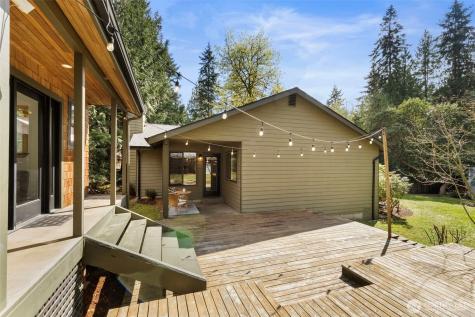 17028 Suquamish Way NE Suquamish WA 98392