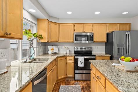 27217 213th Place SE Maple Valley WA 98038