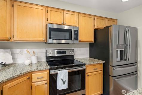 27217 213th Place SE Maple Valley WA 98038