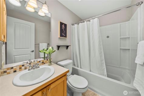 27217 213th Place SE Maple Valley WA 98038
