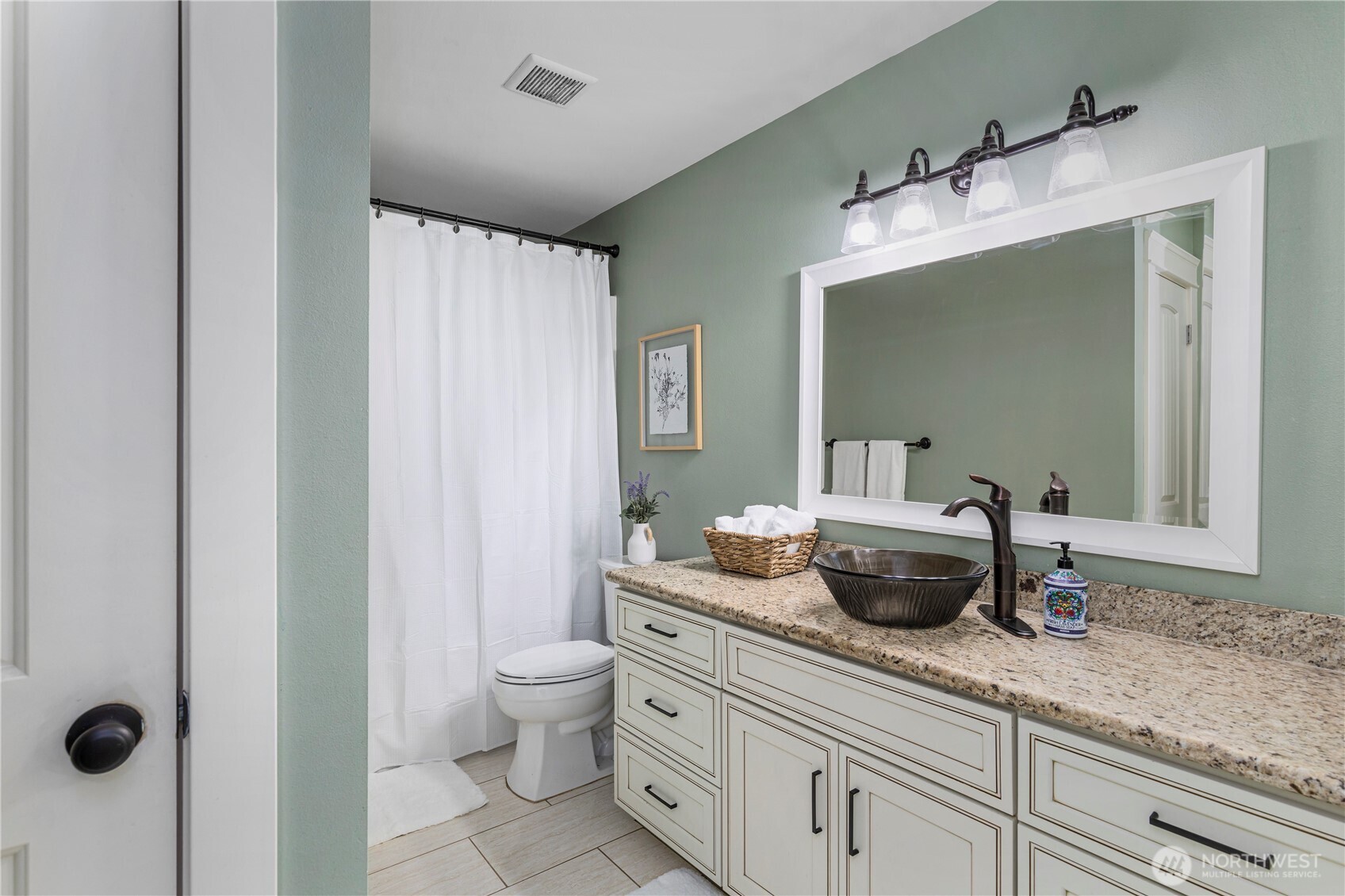31 E Cove View Drive Belfair WA 98528