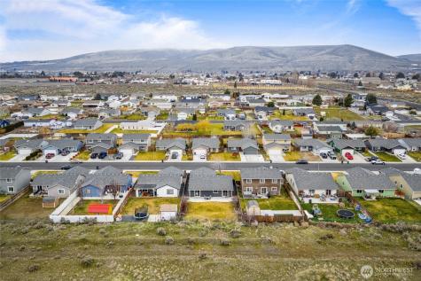 682 L Street SE Ephrata WA 98823