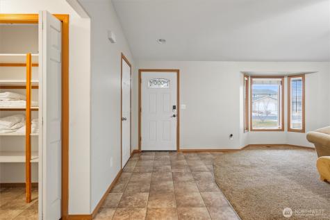 682 L Street SE Ephrata WA 98823