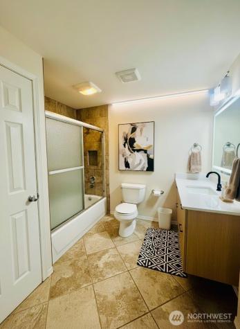 5006 NE 6th Street Renton WA 98059
