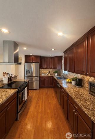 5006 NE 6th Street Renton WA 98059