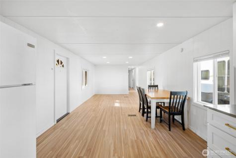 1645 S 272nd Street Federal Way WA 98003