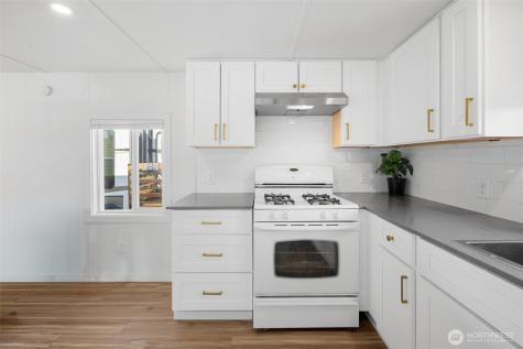 1645 S 272nd Street Federal Way WA 98003