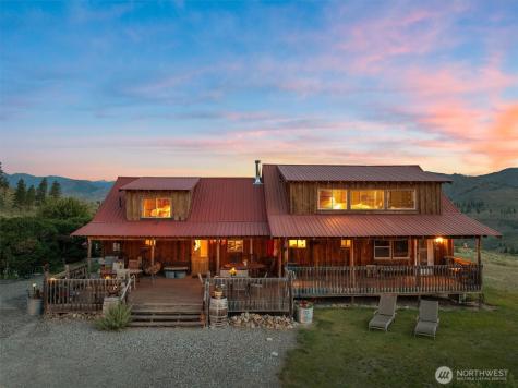 767 Bill Shaw Road Pateros WA 98846