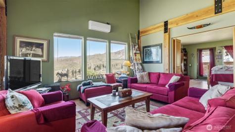 767 Bill Shaw Road Pateros WA 98846